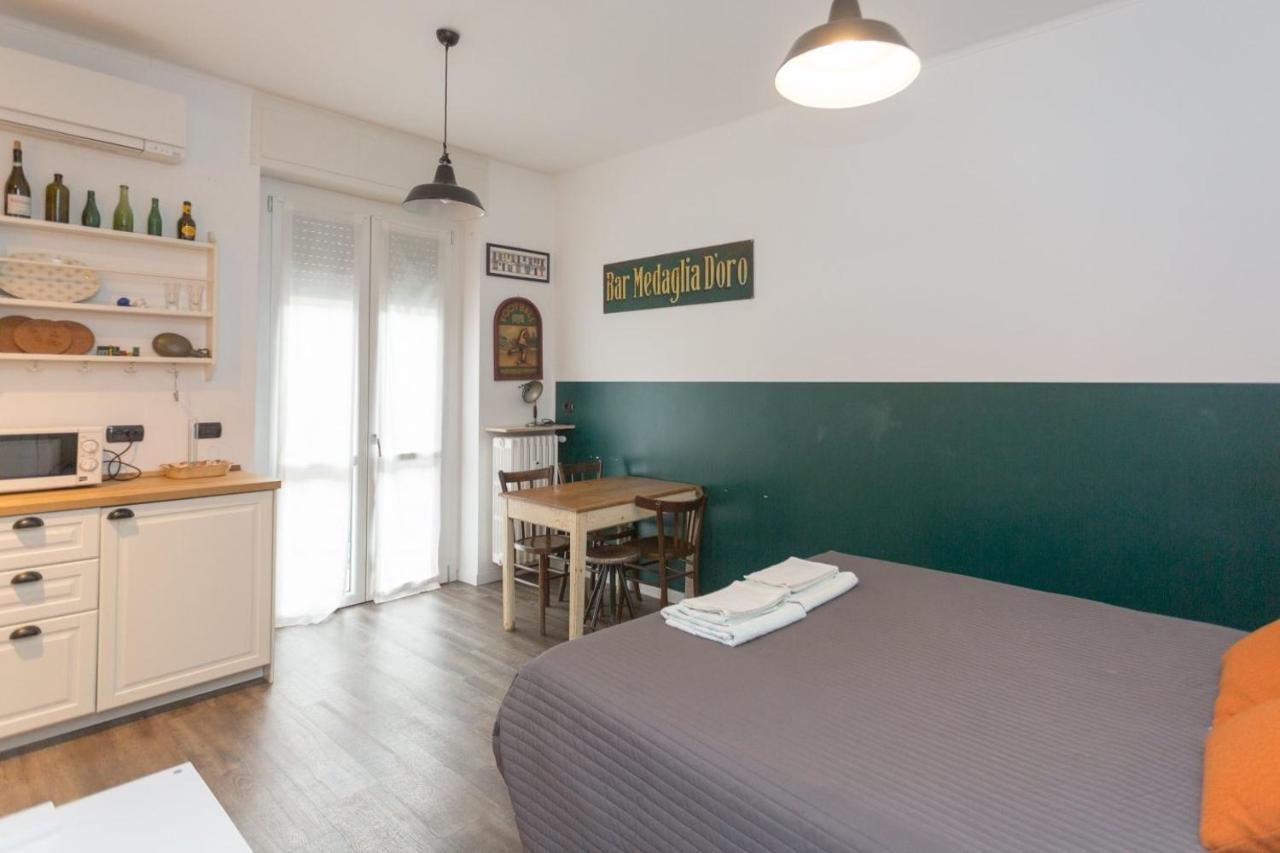 Lust Studio Naviglio Милано Екстериор снимка