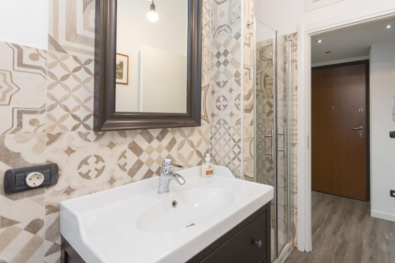 Lust Studio Naviglio Милано Екстериор снимка