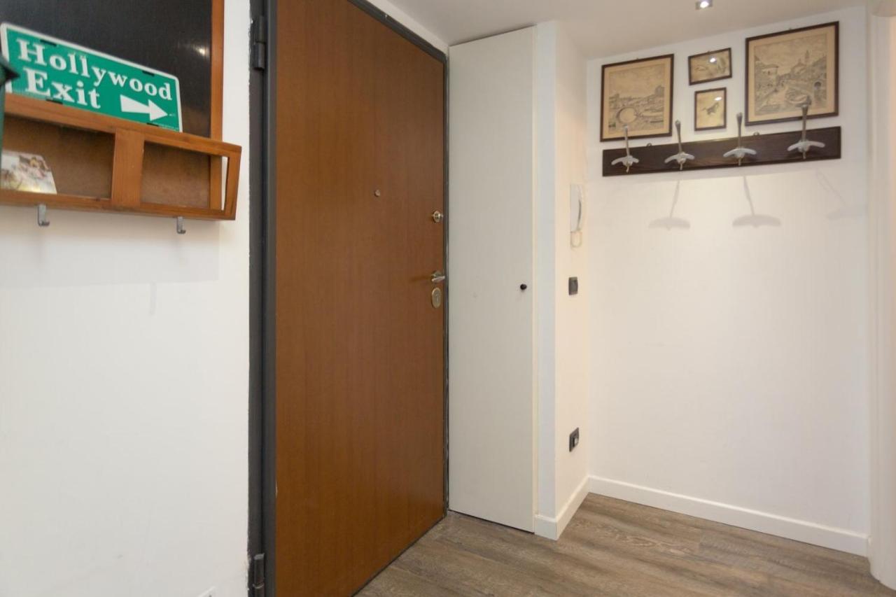 Lust Studio Naviglio Милано Екстериор снимка